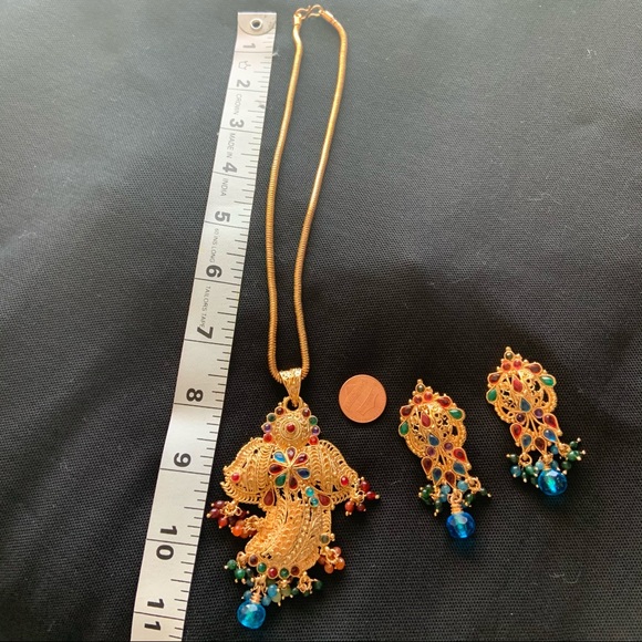 Multi Color Necklace Set - Picture 2 of 4